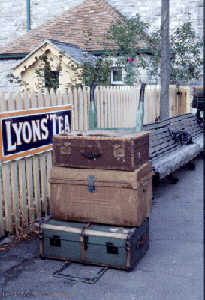 Idylle auf dem Bahnsteig von Corfe Castle