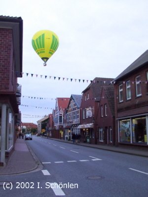 Ballon �ber Otterndorf